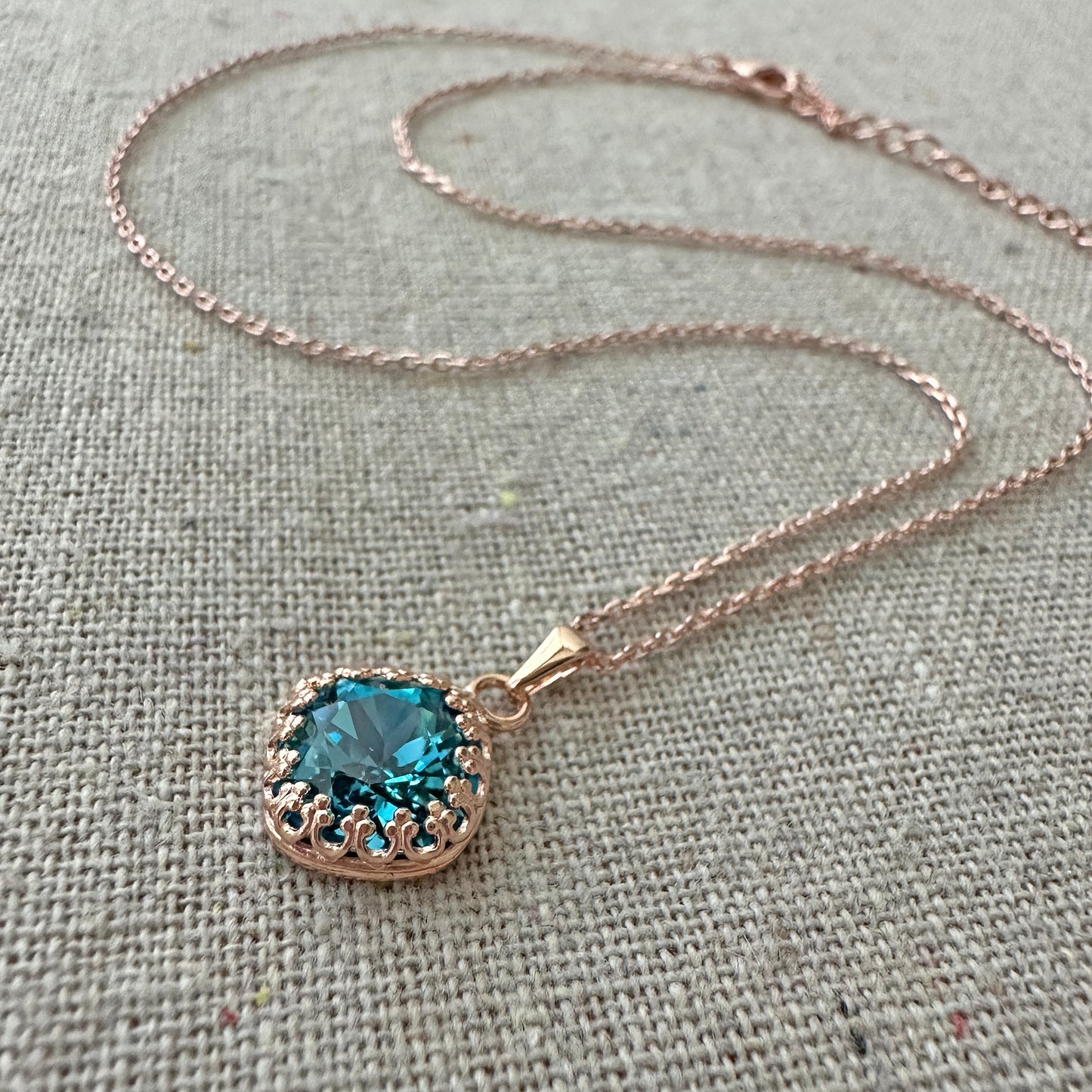Medium Cushion Crown Necklace
