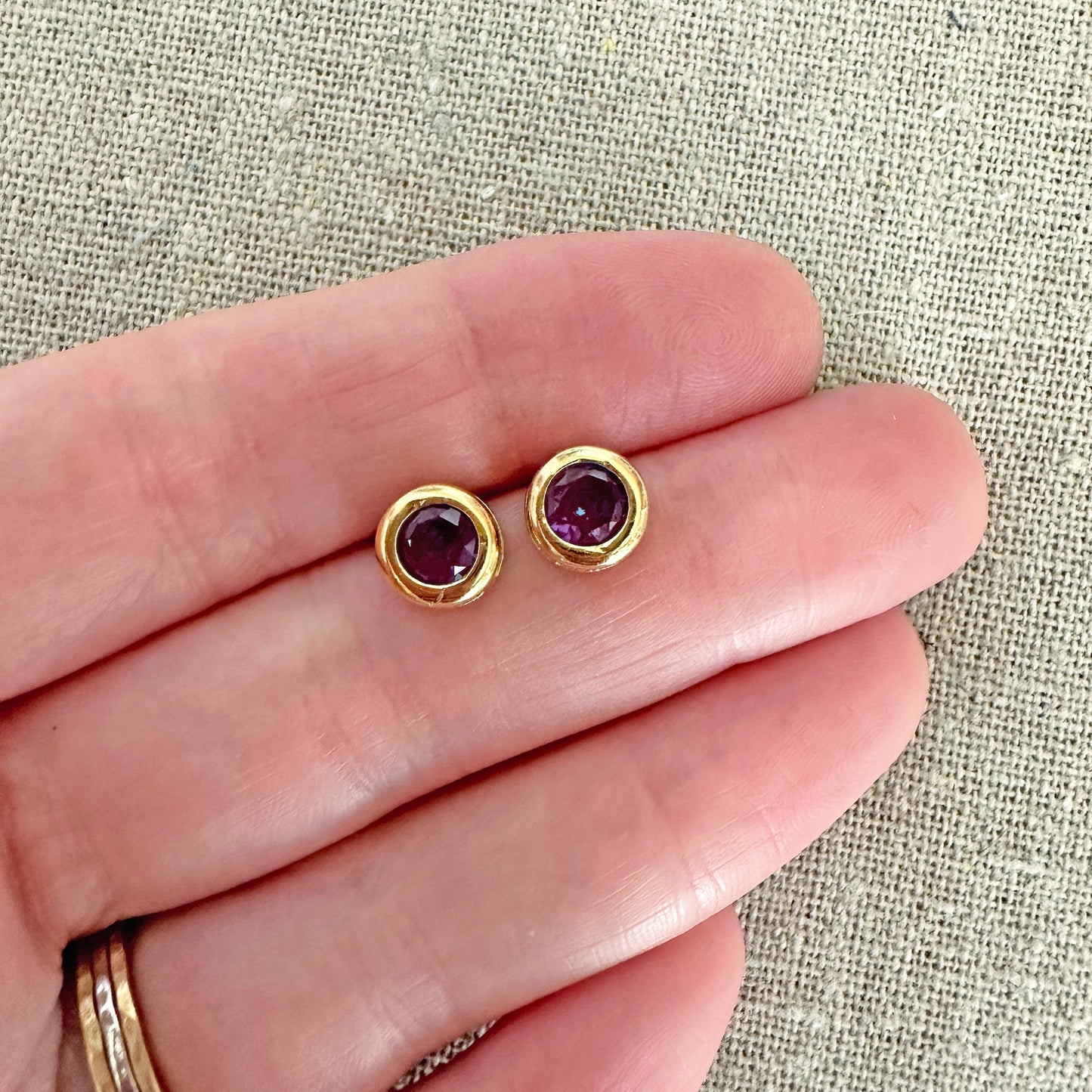 Diamante Simple Post Earrings • 6mm