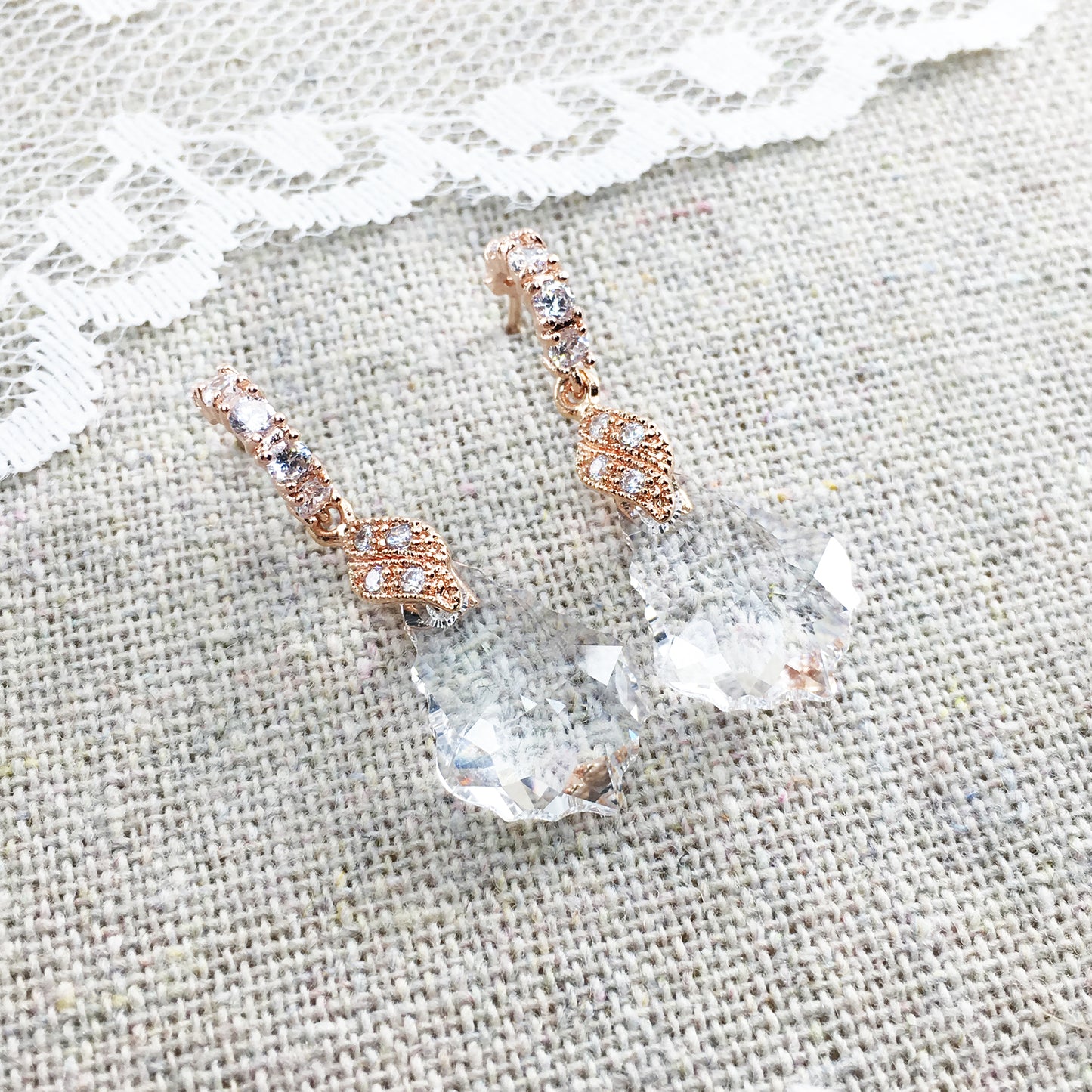 Bianca Dangling Post Earrings