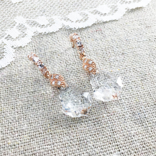 Bianca Dangling Post Earrings