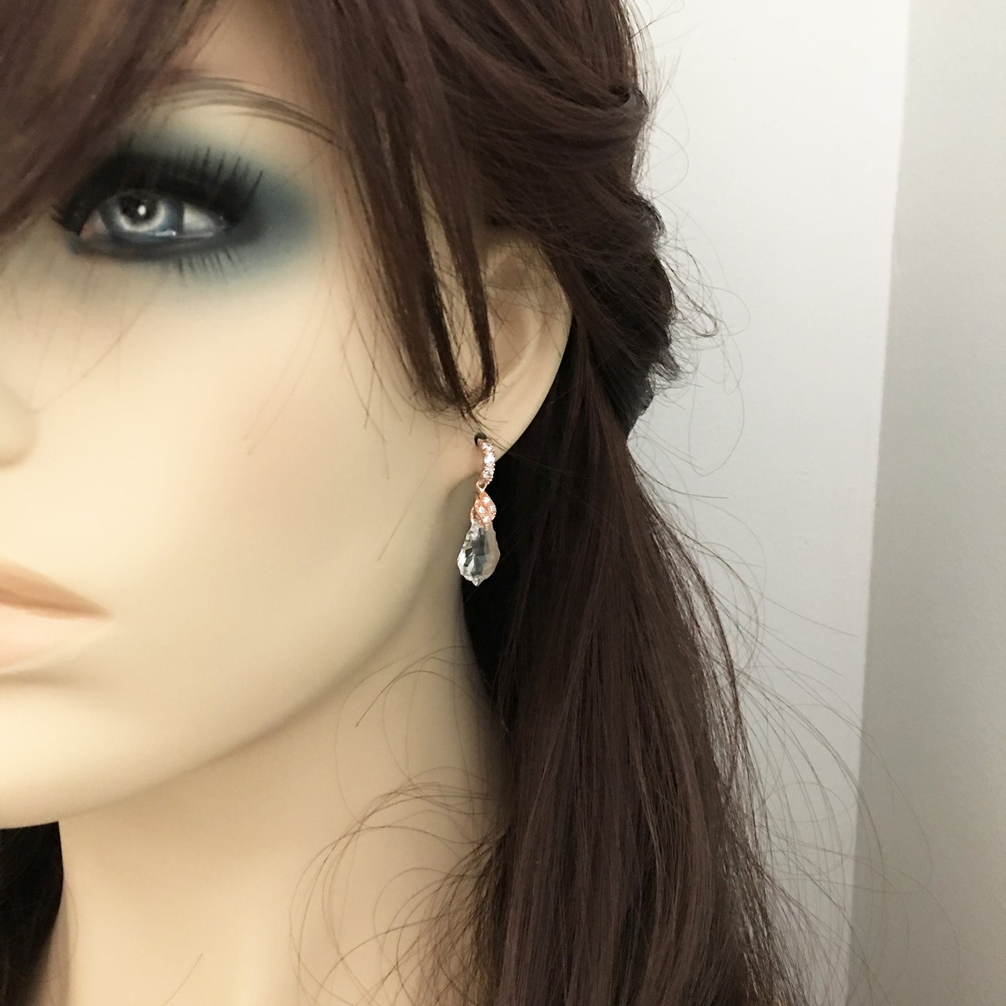 Bianca Dangling Post Earrings