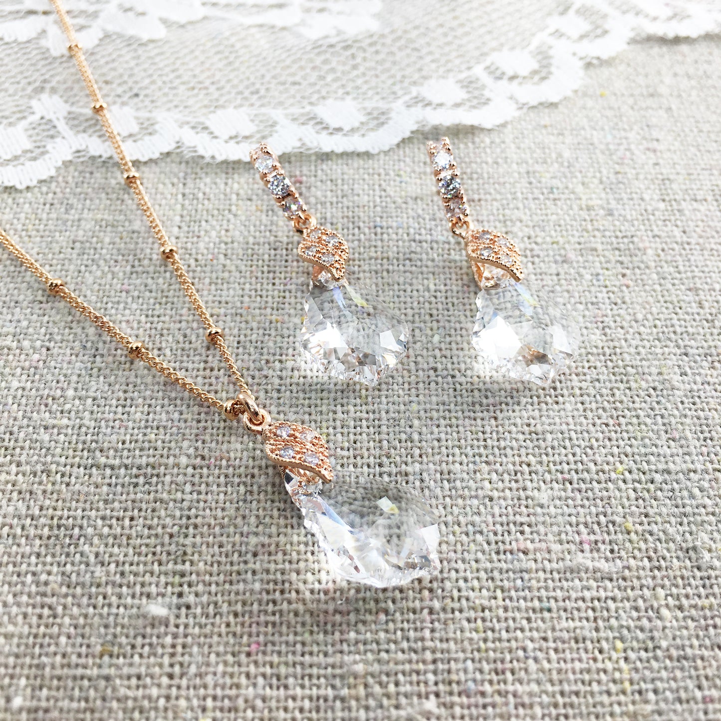 Bianca Dangling Post Earrings