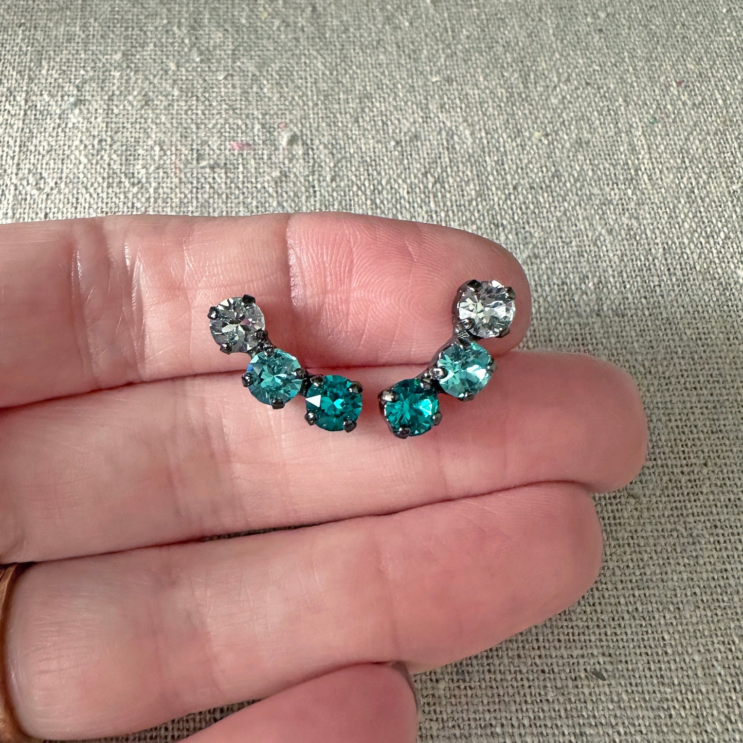 Diamante Crawler Posts • Teal Ombré