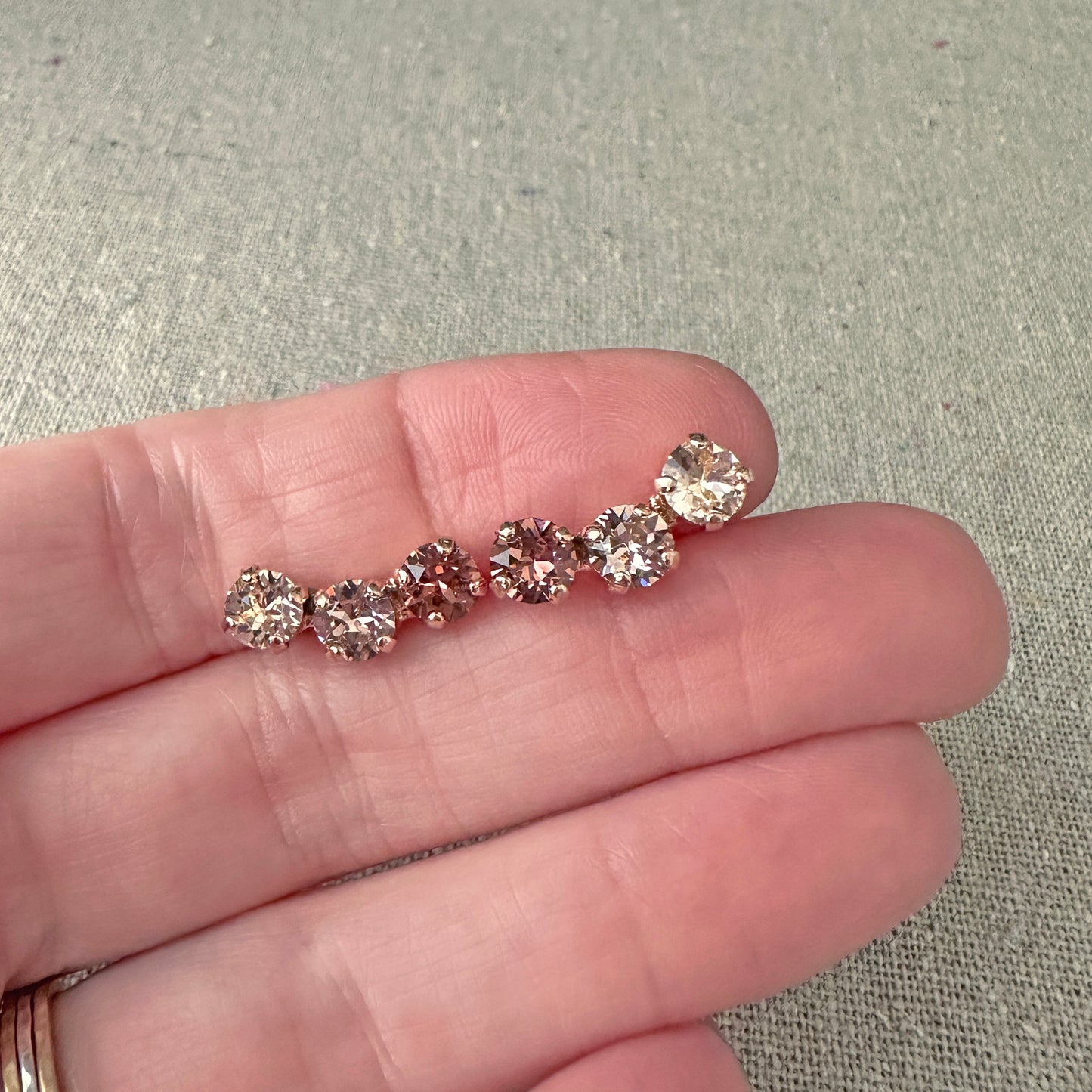 Diamante Crawler Posts • Blush Ombré