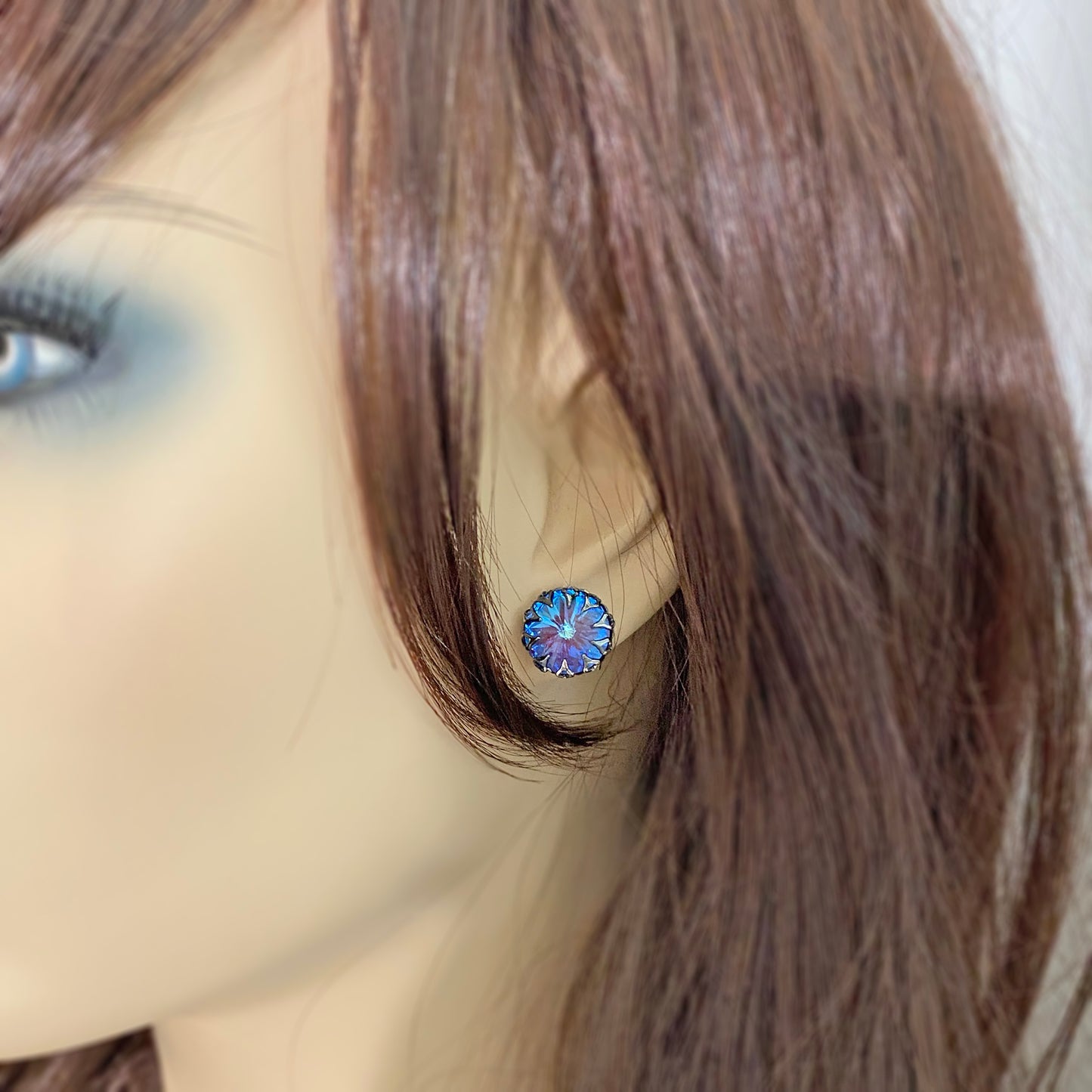 Rivoli Gothic Crown Post Earrings • 12mm