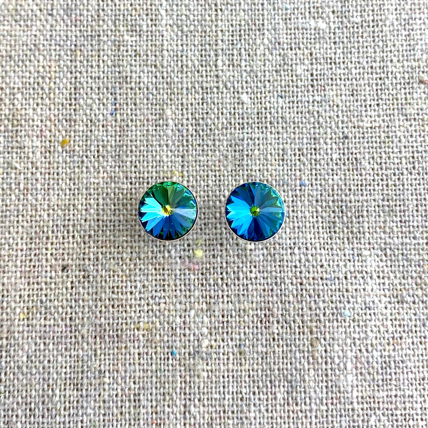 Rivoli Invisible Earrings • 8mm
