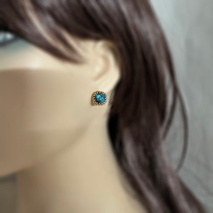 Medium Cushion Crown Post Earrings