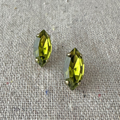 Marquise Post Earrings • 15mm