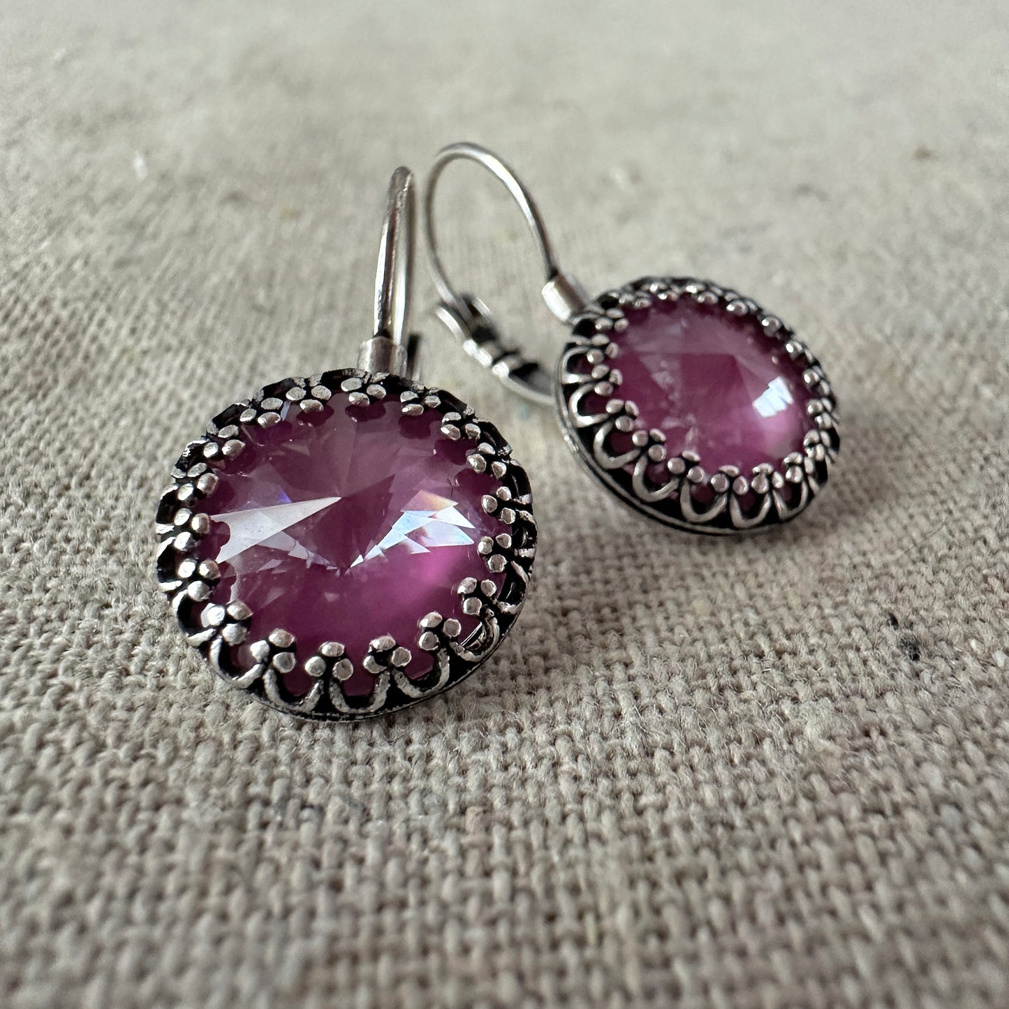 Large Peak Crown Dangling Earrings