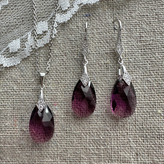 Deco Teardrop Set • Earrings & Necklace