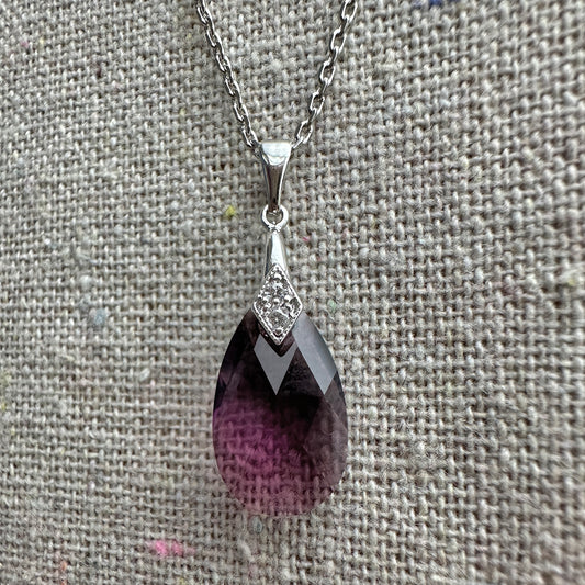Deco Teardrop Necklace