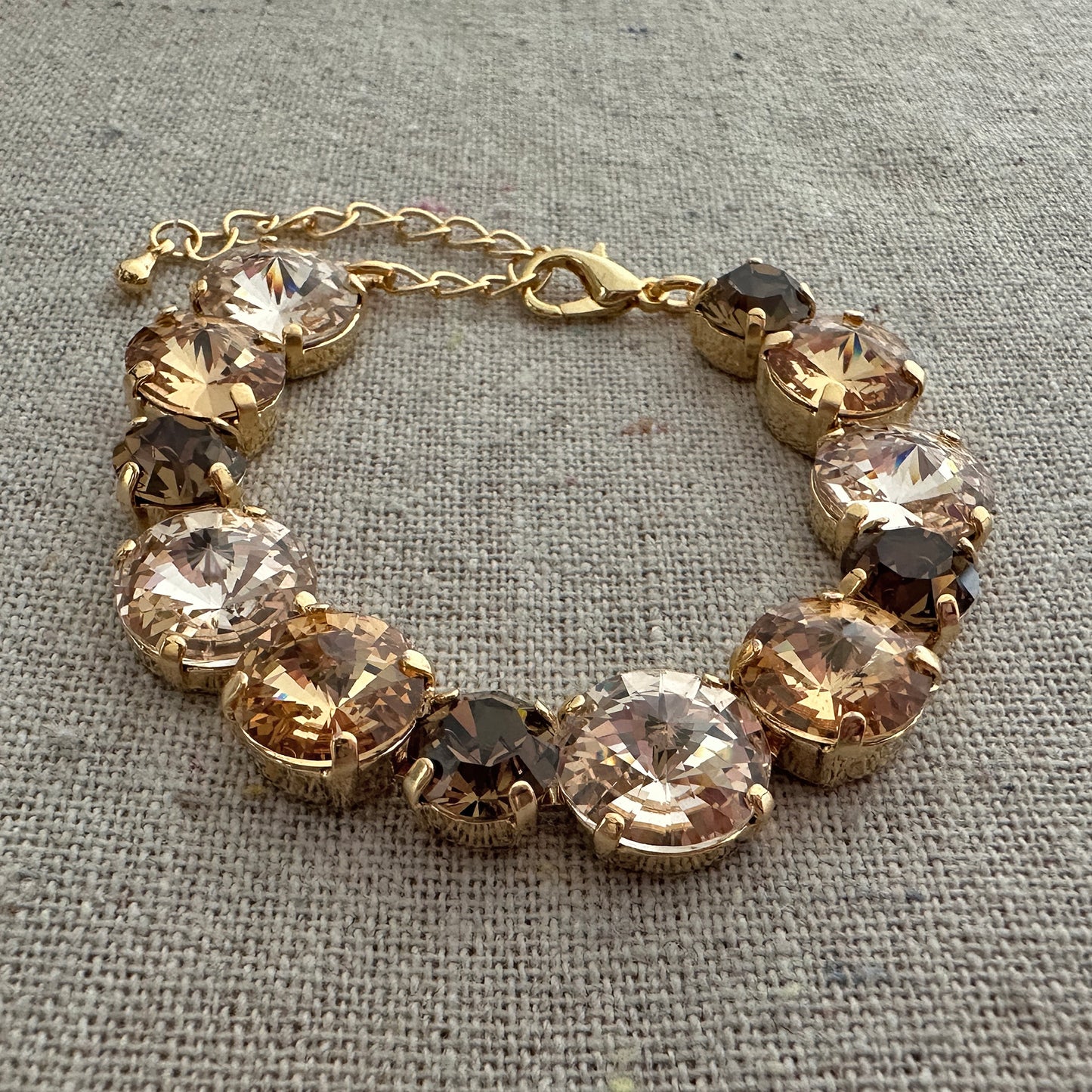 Diamante & Rivoli Mixed Size Adjustable Tennis Bracelet • Brown Ombre
